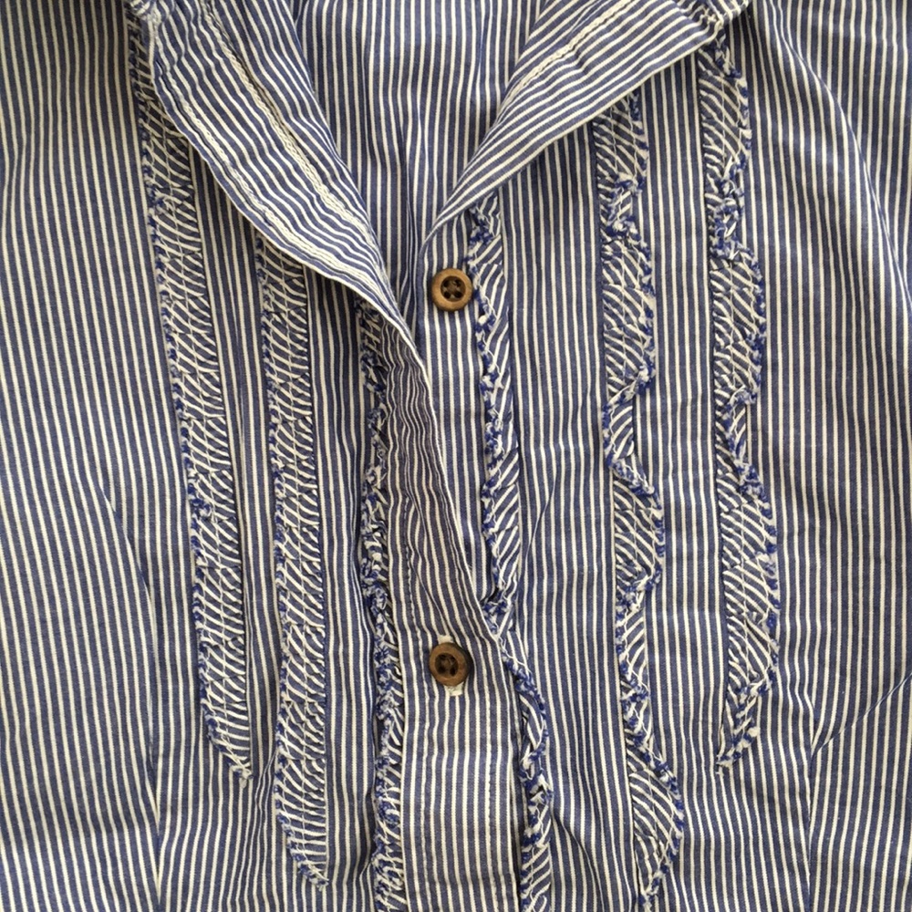 [ American Eagle Blue & White Ruffled Shirt ] 6 - Picture 3 of 5